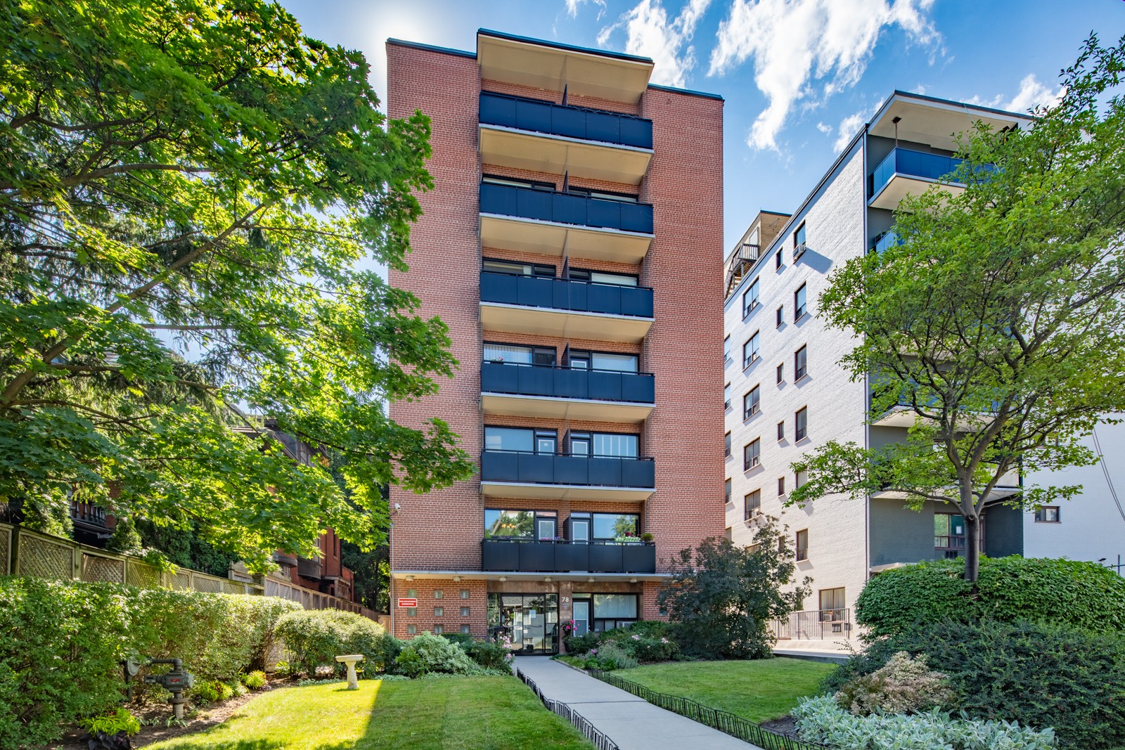 Co Ops for Sale Toronto: The Complete Buyer’s Guide to Co-Op Condos
